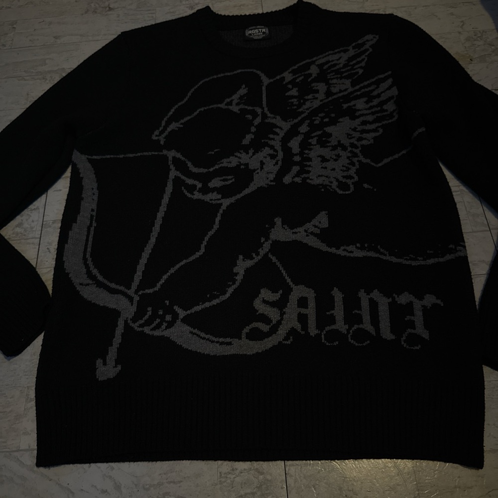 Black and Gray Graphic Sweater